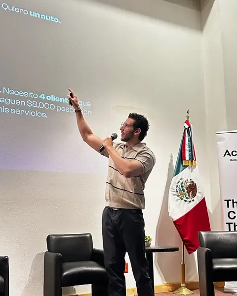 Jorge en Acensblue Forum Humanum